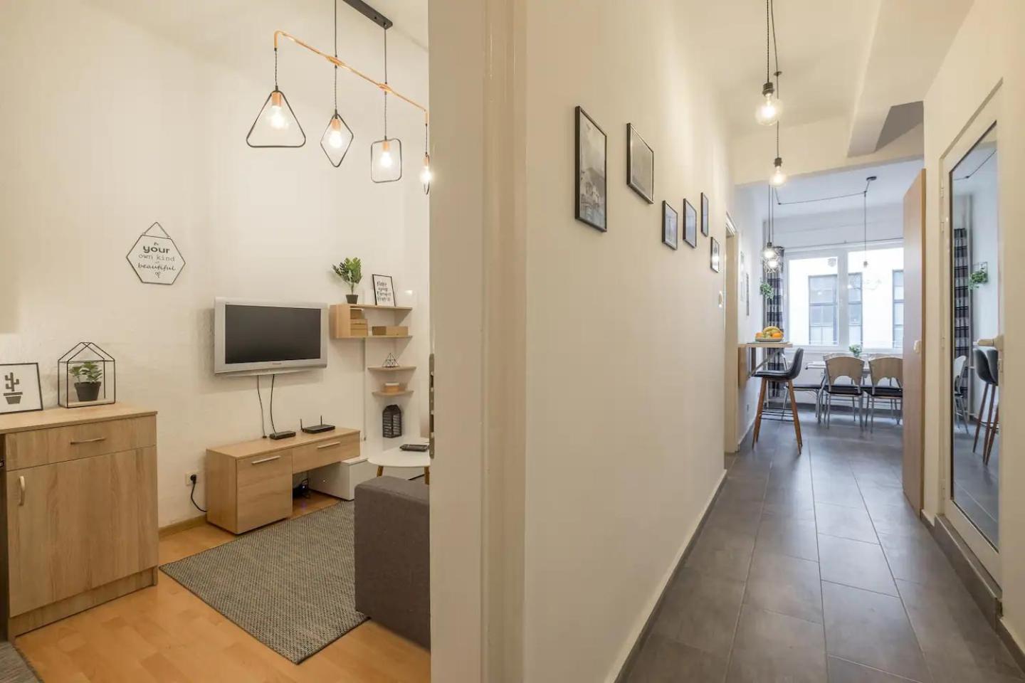 Stay And Play - Foosball And Comfort Sofie Exteriér fotografie