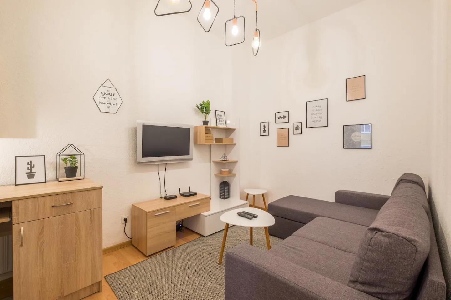 Stay And Play - Foosball And Comfort Sofie Exteriér fotografie